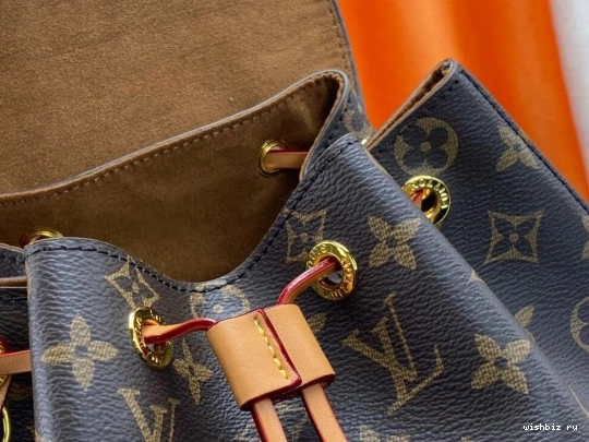 WIS PM MONTSOURIS VUITTON LOUIS 0219